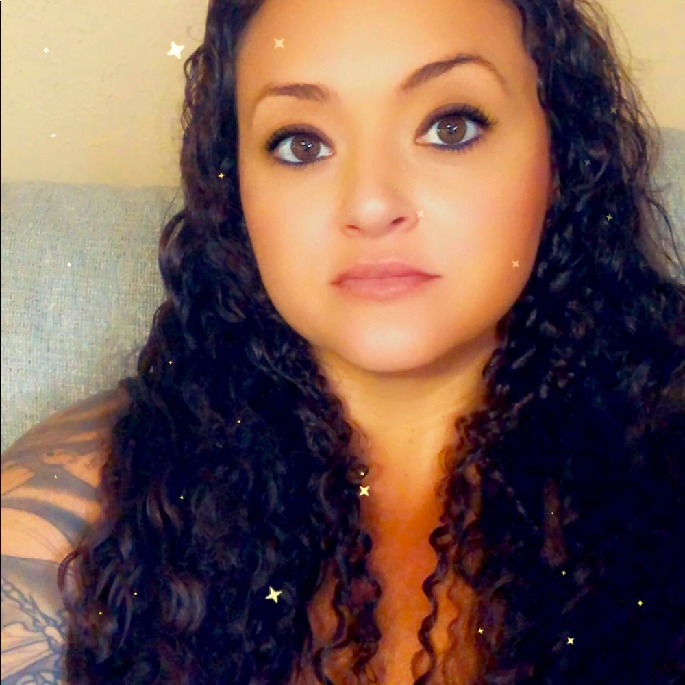 Meet your Posher, Tessa